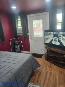 Modern Private Studio Suite - Image 2
