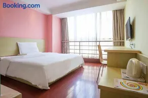 7Days Inn Wuhan Hankou Jiangtan Lihuangpi Road - Image 5
