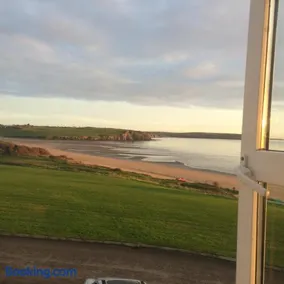 10 Beachview - Image 1