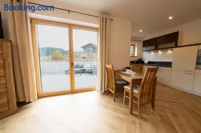 Ferienwohnung Schwarz mit Terrasse - Image 3