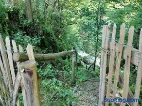 Bat's Cave Hut Transylvania - Rustic Retreat - Image 3