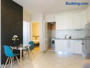 Plaka Center Gem with sea view and shared pool - Image 3