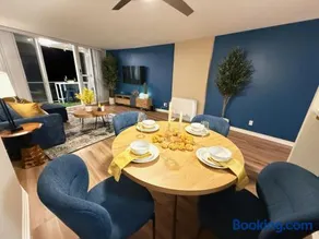Oceanfront 1 BR Oasis w Parking & Pool 417 - Image 3