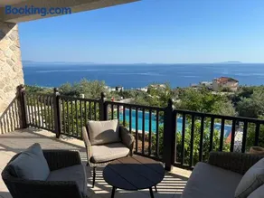 Privat Pool Garden Villa - Image 1