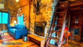 Claycomb Chalets - Image 2