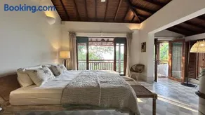 SaffronStays Stella Maris Beach House - 5BR pet-friendly beachfront estate with yoga pavilion, luxury tents & private Redi Beach access - Image 3