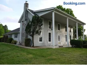 Southern Charm - Image 1