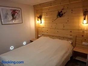 Willa Julia-pokoje w centrum, ogród, sauna, grill - Image 3