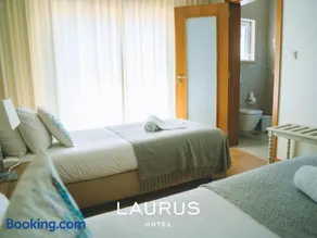 Laurus Hotel - Image 2