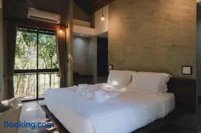 Loy Valley - Image 4