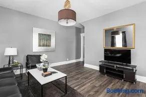 Stylish New Castle Escape with Garage and by Parks-Family Friendly - Image 3