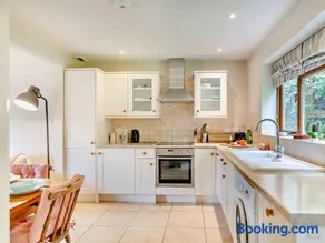 1 Bed in Bampton oc-limkc - Image 3