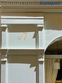 Maison Caryatides - Image 2