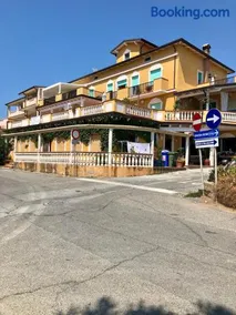 Sunrise B&B Le castella - Image 2