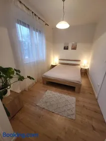 Kislakás Esztergomban - Image 4