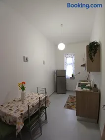 Victoria Home - Image 3