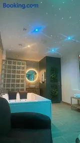 Suite Yao avec jacuzzi Montataire YaoSpa60 - Image 3