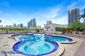 Obsession! Water & Park Views - Image 5