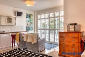 Shearwater Self Catering - Image 2
