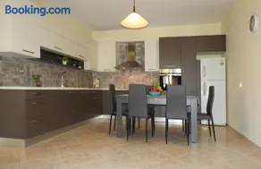 Chrissi's house with garden and sea view Zerviana - Image 4
