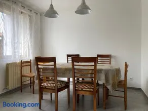 Logement indépendant dans belle maison de village - Image 3