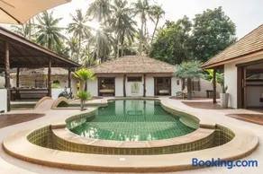 Baan Thamarchat, 3 tropical villas, 13 bedrooms★★★ - Image 5