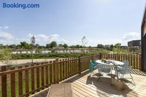 Village Flottant de Pressac - Image 2