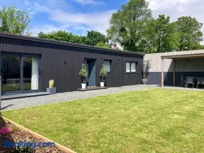 3 Bed in Holsworthy oc-85696 - Image 2