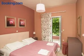 Trapezaki Villas - Image 1