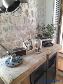 L Estello, Village house in Provence - Image 2