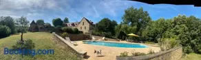 Charming 19th Century Farmhouse with Pool - Image 1