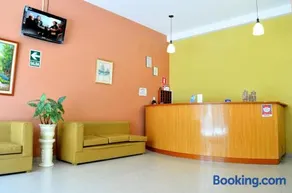Primavera Plaza Hotel - Image 2