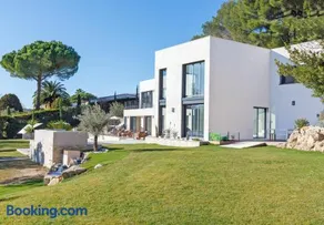 Villa SOHA - Luxury Bed & Breakfast - Image 4