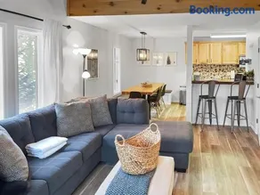 Cedar Village C107 - Image 3