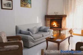 Stratigato Garden Getaway near Chios Town - Image 1