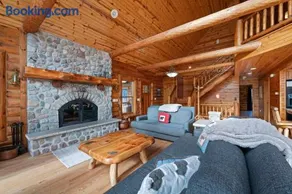 The Log Home of Fish Creek by Simple Life Rentals - Image 1