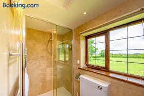 Lavender - Delightful Stables Conversion By STAE-Homes - Image 4