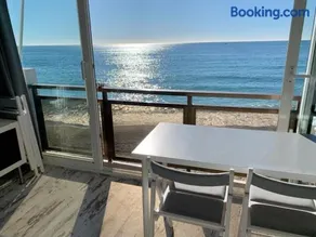 Malibu - “Vive en la playa” “Live on the beach” - Image 1