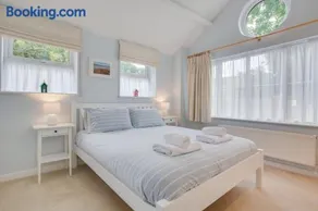 1 Bed in Mundesley oc-2194 - Image 3
