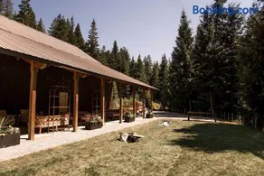 Luxury Glamping Retreat with Panoramic Views and Privacy in Sandpoint, Idaho - Image 4