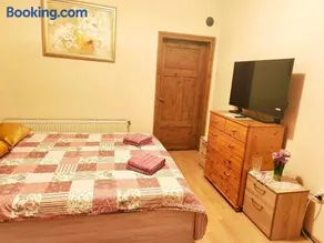 Самостоятелна къща за гости Трояна - Image 4