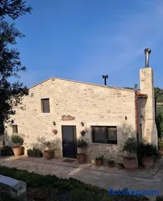 OLIVE LAND - ΓΗ ΤΗΣ ΕΛΙΑΣ / STONE VILLA. - Image 4