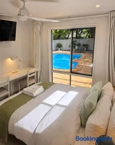 Luxury Private Pool House Near Mooloolaba - Image 2