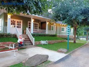 The Green Land Farm - Image 2