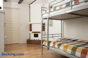 Historical Malt Factory Apartment, 6 Bedrooms, sleeps 12 , Hot Tub - Image 4