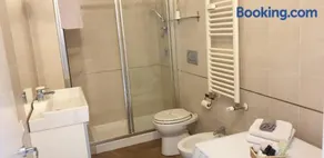 APPARTAMENTO CON DUE CAMERE DA LETTO max 8 persone MACIACCHINI WI FI GRATUITO MODERNO BELLA VISTA NUOVA GESTIONE - Image 3