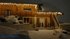 VUE LAC LODGES - Image 2