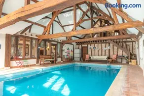 Chambre Villesavin - piscine intérieure - jacuzzi - Image 1