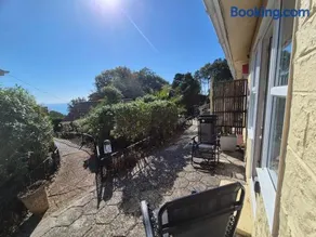 Westcliffe chalets Sea view - Image 3
