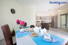 Ariadne Apartment - Image 1